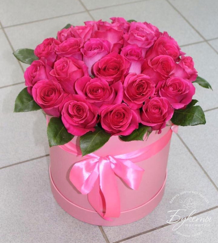 Купить Шляпная коробка «Розовые розы» с доставкой по Магнитогорску